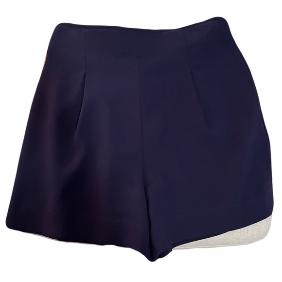 Club Monaco shorts. Beautiful. Like new. Navy blue. For summer or holiday - Picture 1 of 4